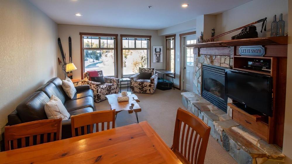 Snow Creek Lodge By Fernie Lodging Co Εξωτερικό φωτογραφία