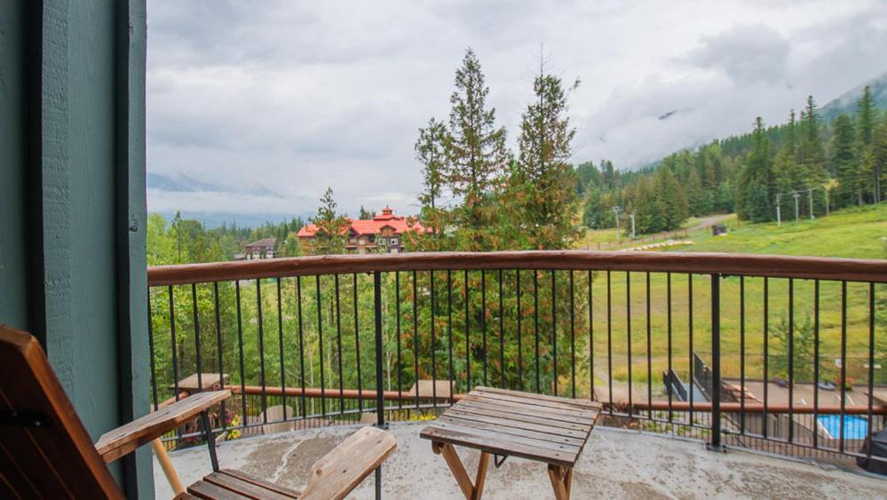 Snow Creek Lodge By Fernie Lodging Co Εξωτερικό φωτογραφία