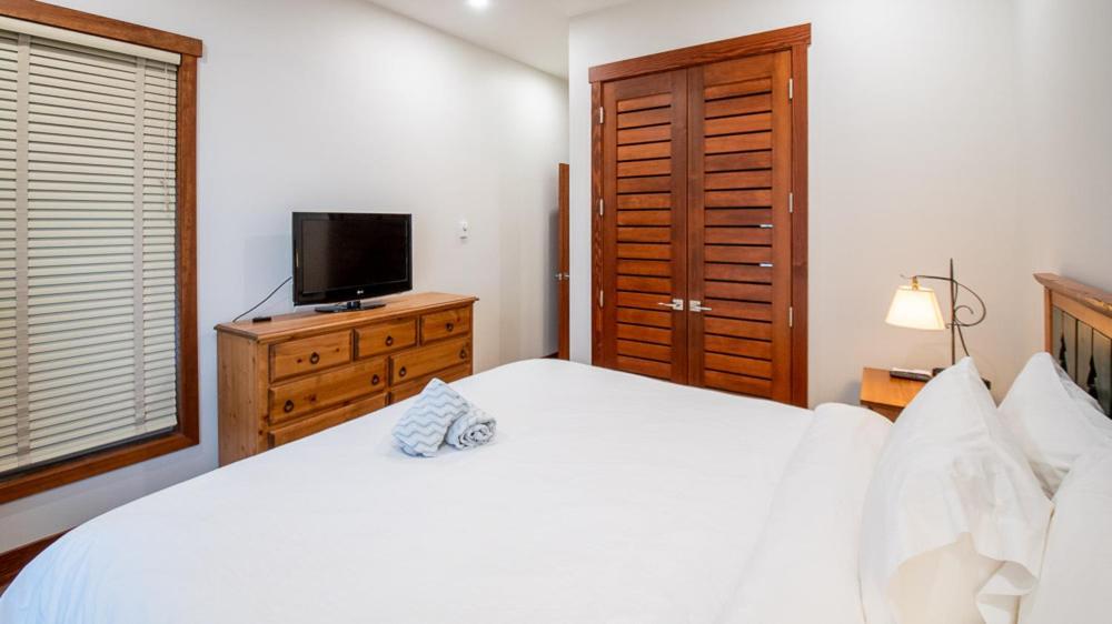 Snow Creek Lodge By Fernie Lodging Co Εξωτερικό φωτογραφία